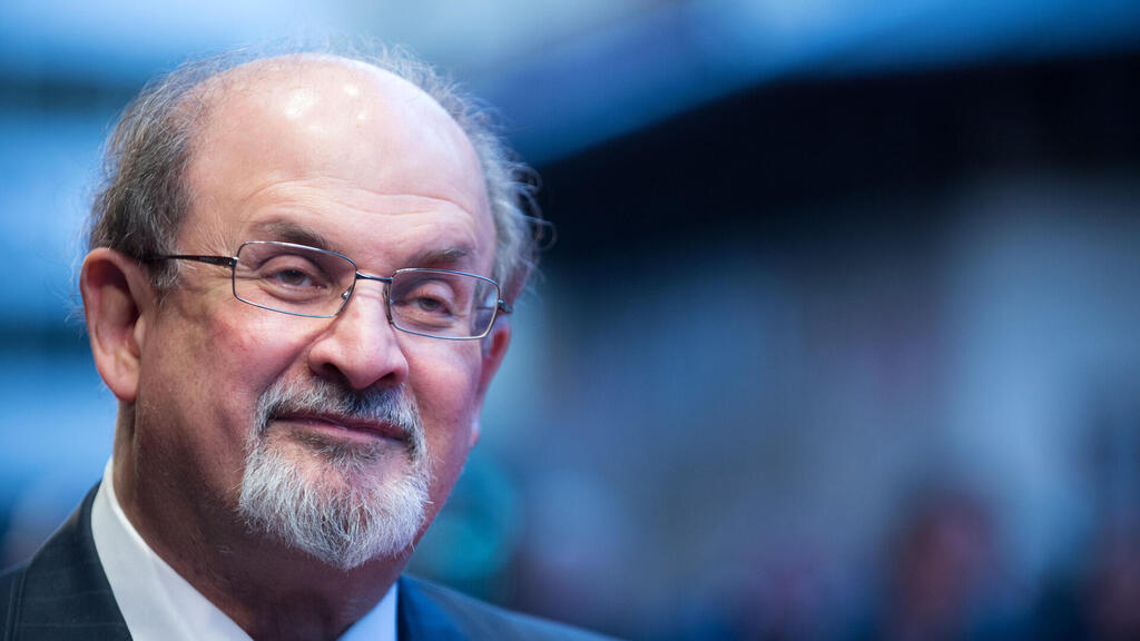  Salman Rushdie 