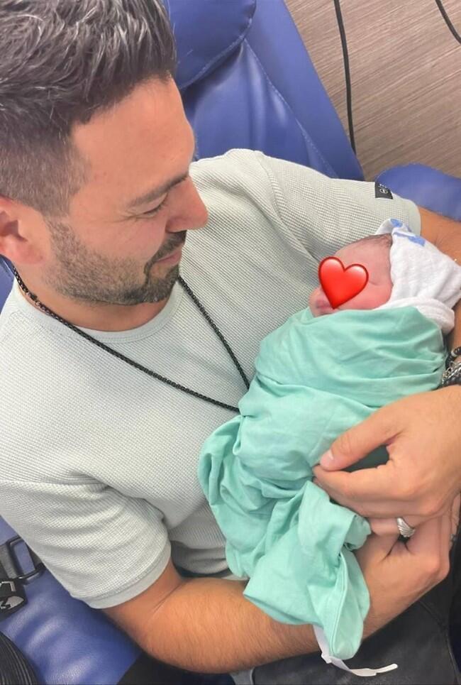 תינוק חדש. הראל מויאל