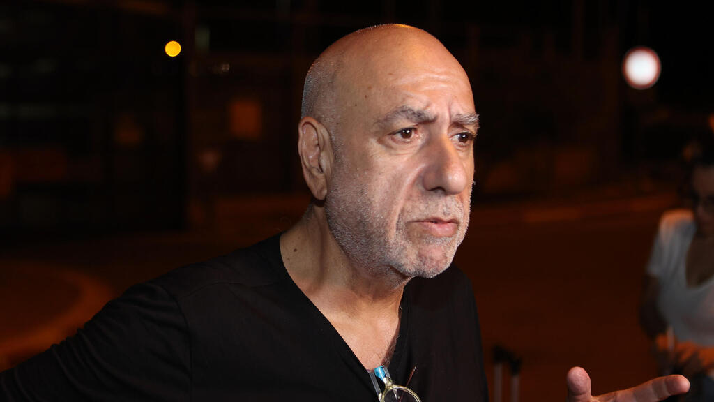 שחם יוצא מהכלא (צילום: גיל נחושתן) ניסו שחם השתחרר מכלא חרמון