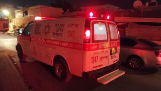 אמבולנס בזירת הירי בגן חק"ל ב' ברמלה