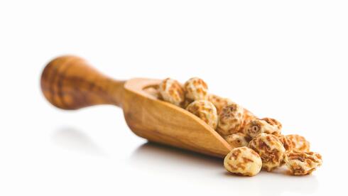 Новый модный продукт в Израиле: тигровые орехи. Зачем их едят