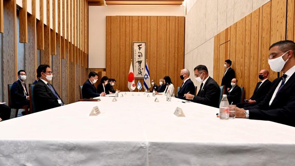 Defense Minister Benny Gantz during his visit to Japan (Photo: Ariel Hermoni, Defense Ministry) שר הביטחון בני גנץ בביקורו בטוקיו שביפן