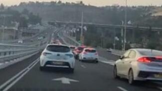 הפקק שנוצר בחיבור הכבישים