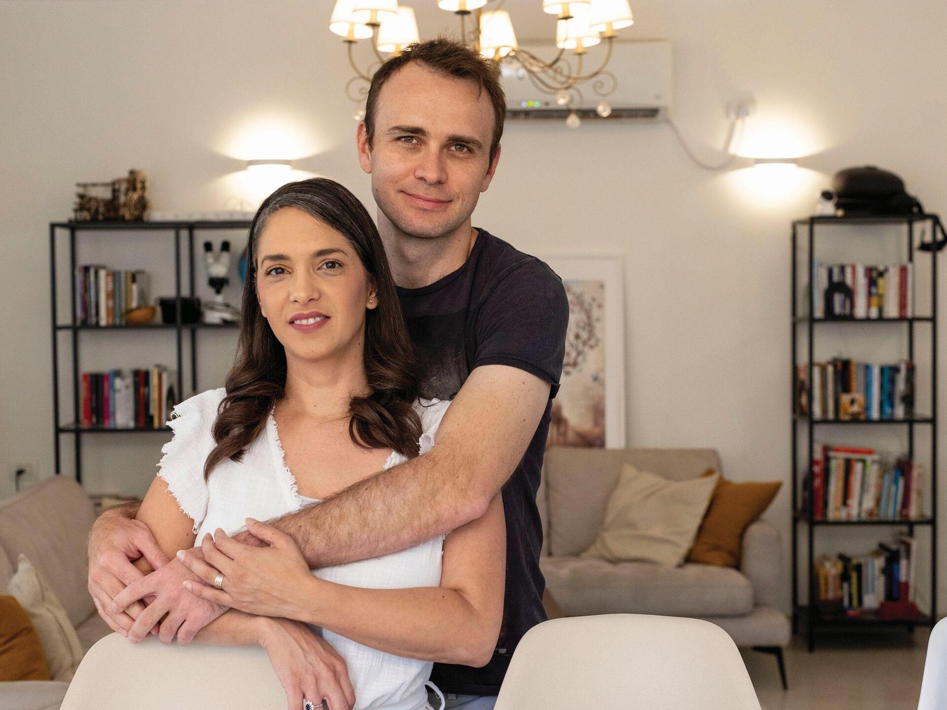 קרן וגלב קסנר. "אמרתי לה שאני אעשה הכל כדי שזה יקרה בינינו" (צילום: אלי דסה) קרן וגלב קסנר