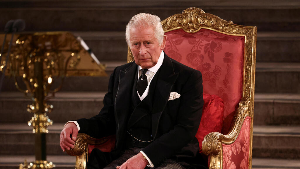 מלך בריטניה צ'רלס השלישי בפרלמנט הבריטי ארמון ווסטמינסטר