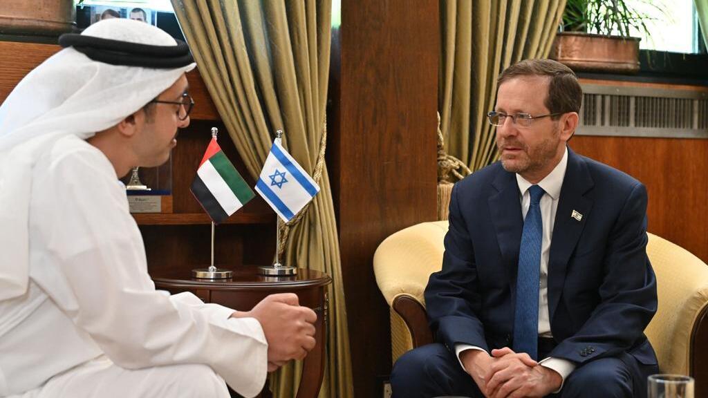 President Isaac Herzog in state visit to UAE (Photo: Kobe Gideon, GPO) יצחק הרצוג ועבדאללה בן זאיד אאל נהיאן