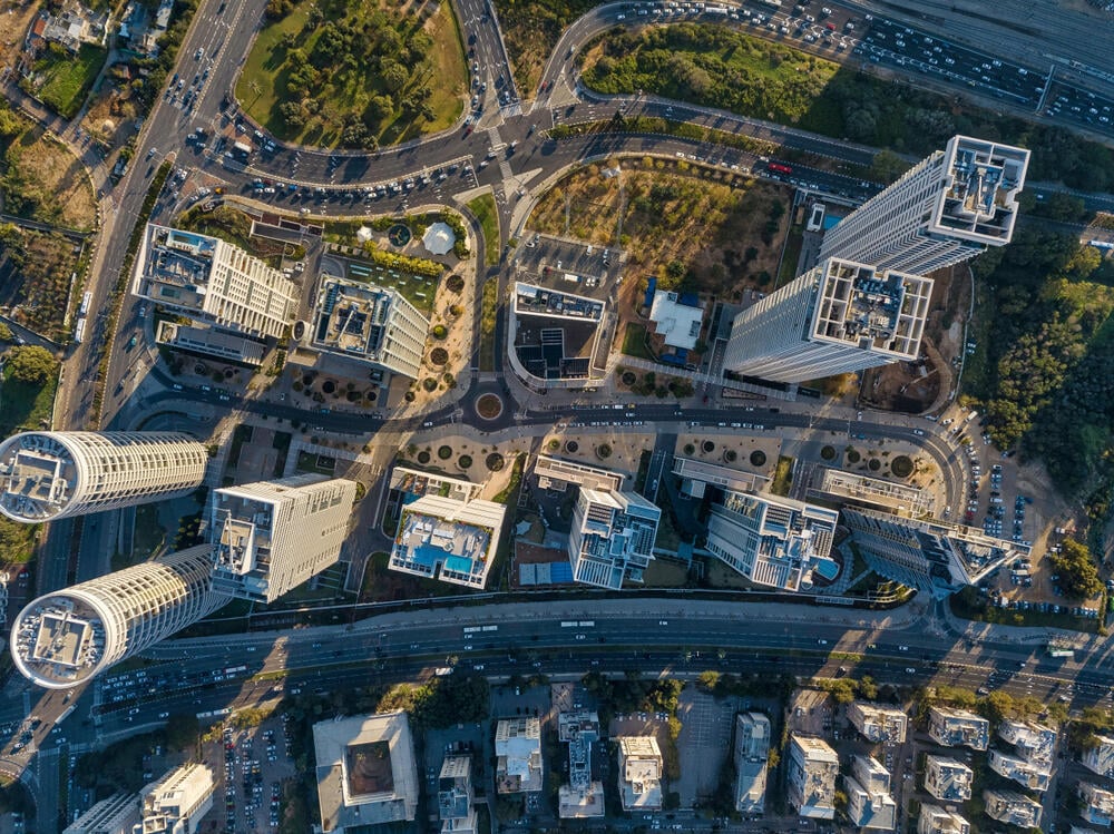 ניצול מיטבי של השטח? מרווחים גדולים בין מגדלים בצפון תל אביב (צילום: ShutterStock ) ניצול מיטבי של השטח? לא ניתן לצופף מגדלים