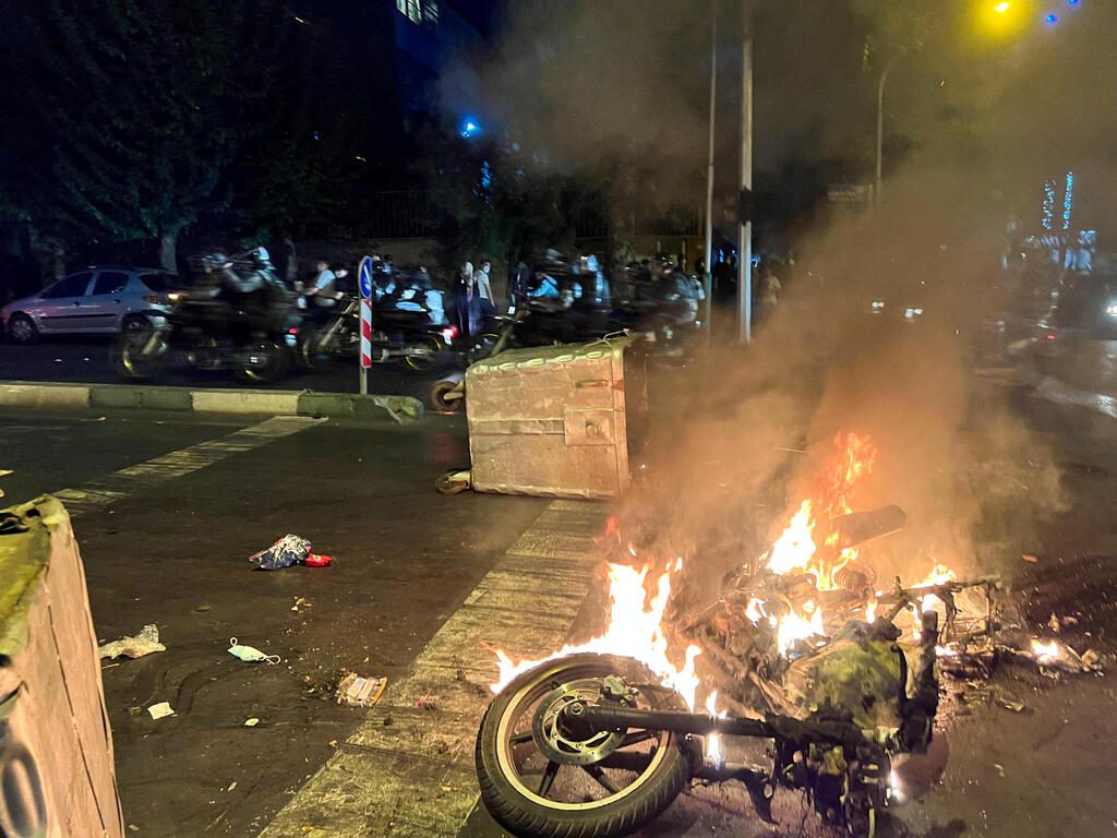צילום: רויטרס מהומות טהרן איראן אחרי מותה של מהסא אמיני