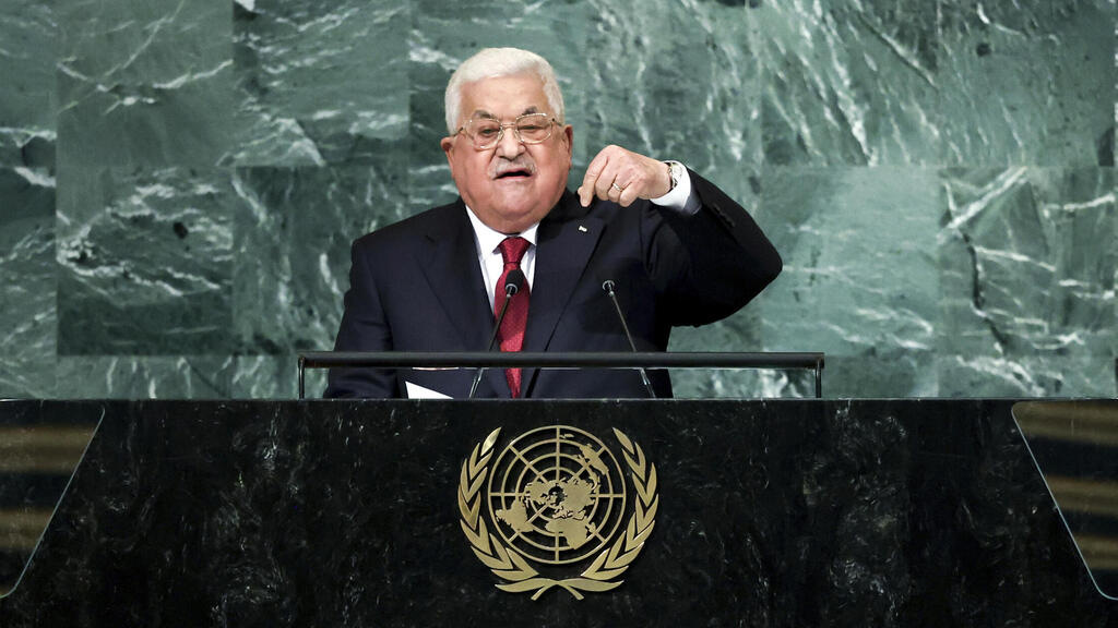 "מבין שהוא מנסה להתקשר לרה"מ. לא יודע איפה הסטטוס עומד". אבו מאזן (צילום: AP) אבו מאזן