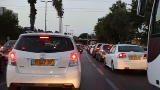עומס תנועה בתל אביב בערב חג ראש השנה