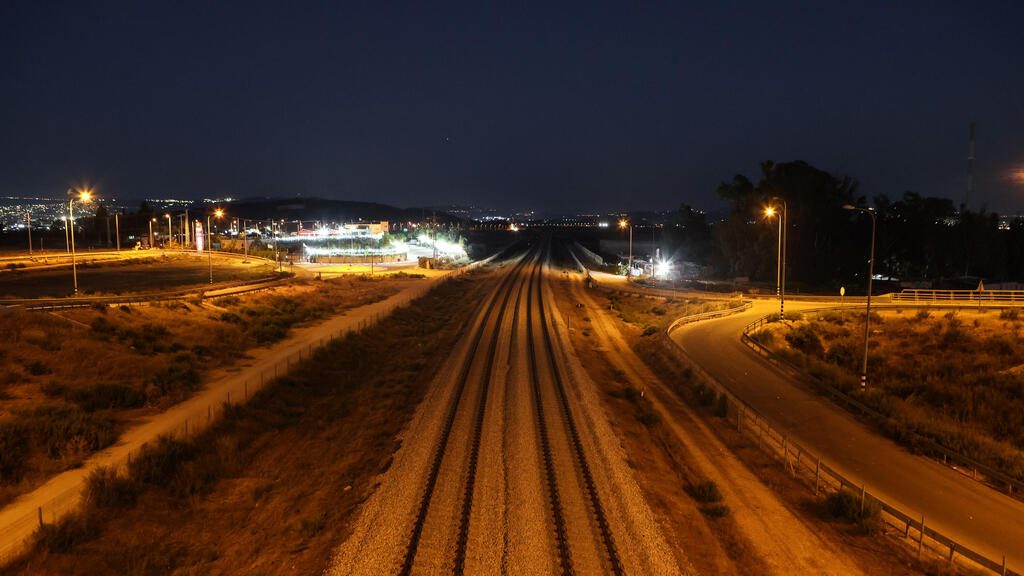 מיקום הנחת המכשול על מסילת הרכבת ליד כביש 85