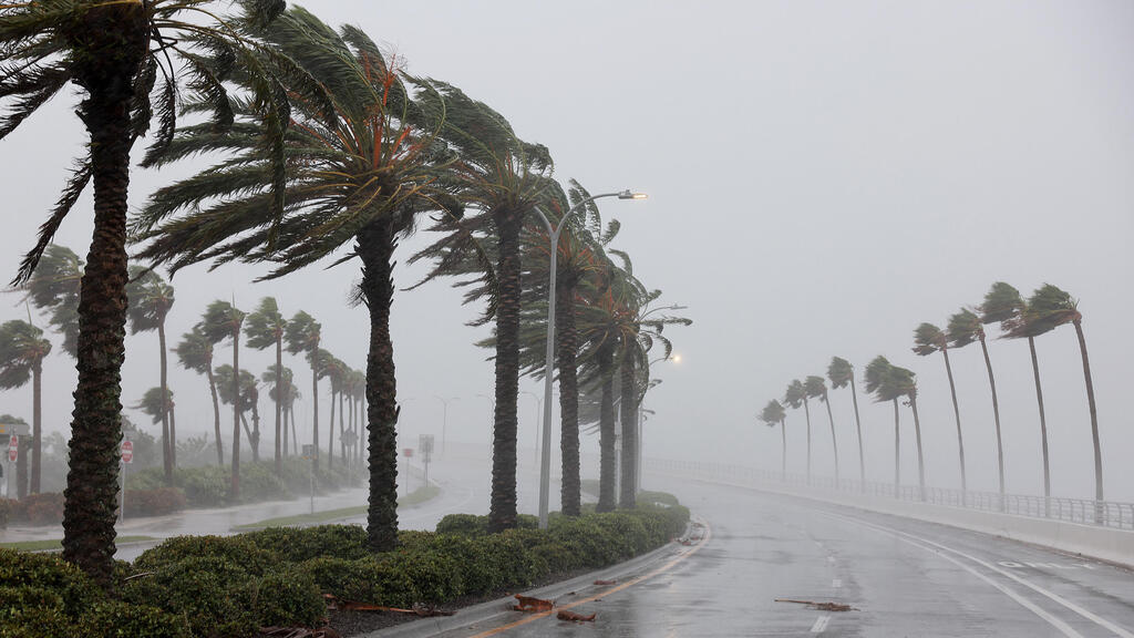 נזקי סופה הוריקן איאן ב פלורידה ב סרסוטה
