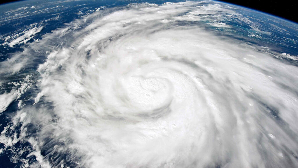 סופה הוריקן איאן בדרך ל פלורידה ארה"ב צילום לוויין
