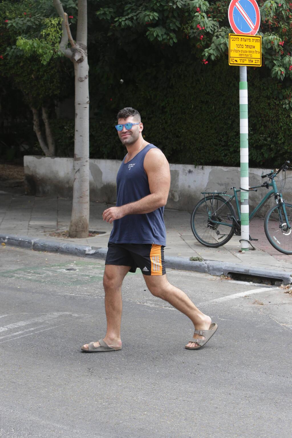 פפראצי אורי ששון 