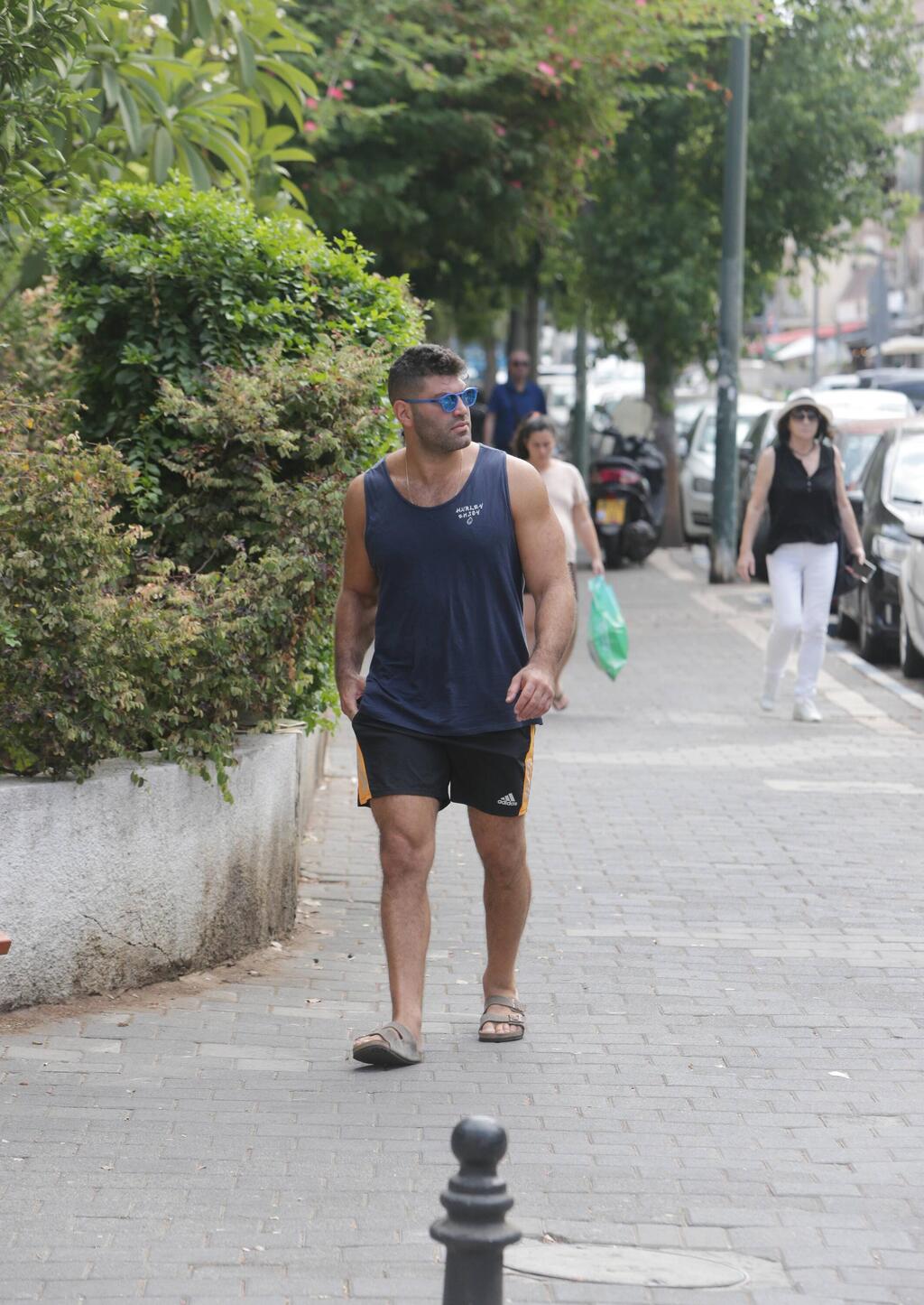 פפראצי אורי ששון 