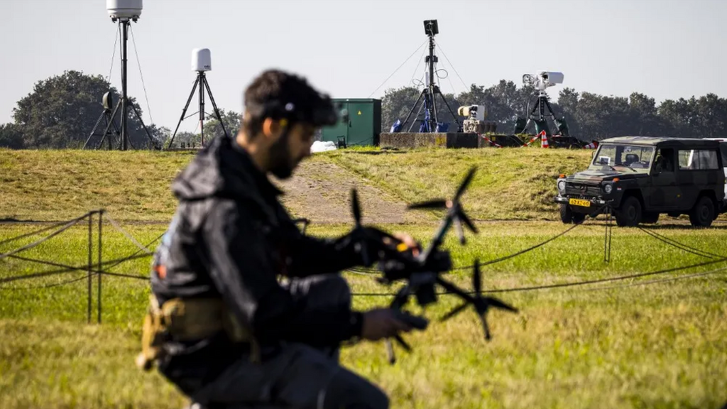 A Dutch soldier takes part in a counter-drone exercise at the Lieutenant General Best Barracks in Vredepeel, Netherlands, on September 22, 2022 