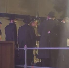 Itamar Ben Gvir angered when told to leave stage at Netanyahu's demand (Photo: Screenshot) Itamar Ben Gvir angered when told to leave stage at Netanyahu's demand
