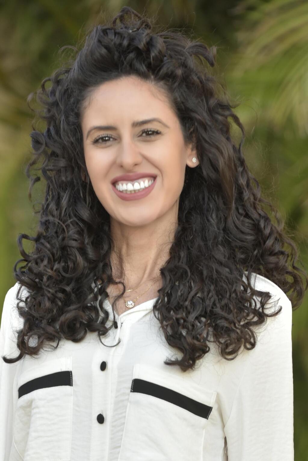 "כל אחד ואחת מאיתנו יכולים להיות גיבורי-על של הילדים המוכים ולהציל אותם, וזה אפילו די פשוט". רעות אופק רעות אופק