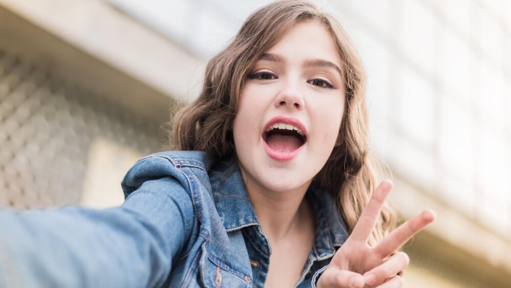 הקשר בין הטרנדים לבין הלחץ החברתי (צילום: Shutterstock) מראה