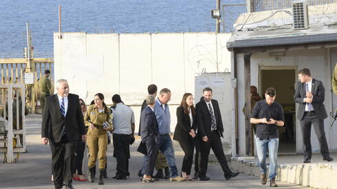 Israel, Lebanon teams sign deal ending maritime border dispute 