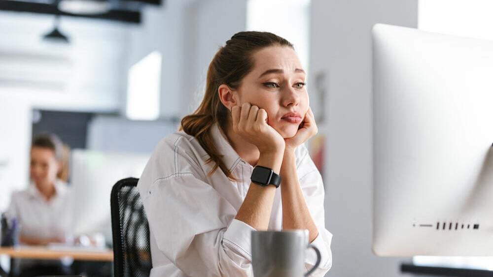 מתפקדים ובו בזמן עצובים (צילום: Shutterstock) מתפקדים ובו בזמן עצובים