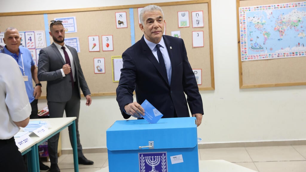Yair Lapid (Photo: Tomer Appelbaum) יאיר וליהיא לפיד