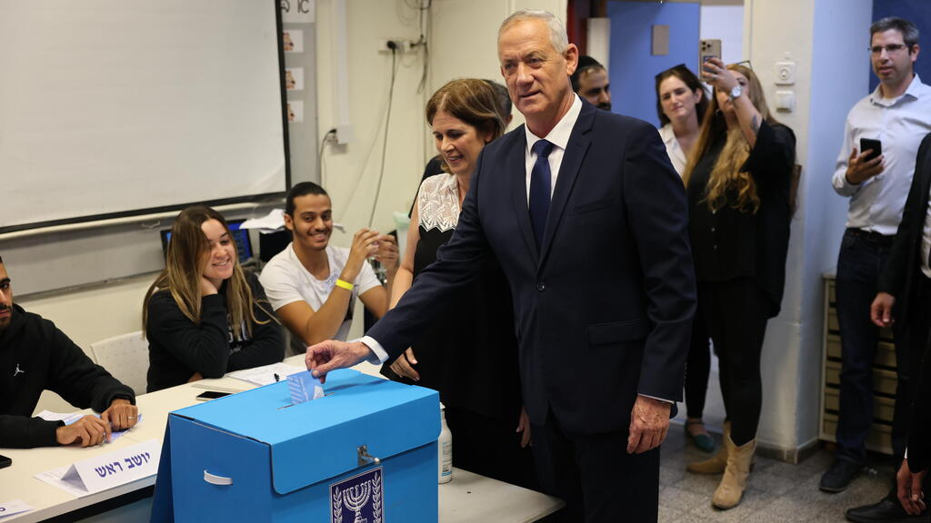 Benny Gantz (Photo: Tal Shahar) בני גנץ