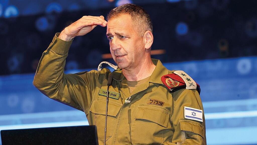 שני שלישים מהרמטכ"לים נכנסו לפוליטיקה. יצטרף לסטטיסטיקה? הרמטכ''ל אביב כוכבי (צילום: יריב כץ) הרמטכ"ל אביב כוכבי