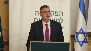 גדעון סער