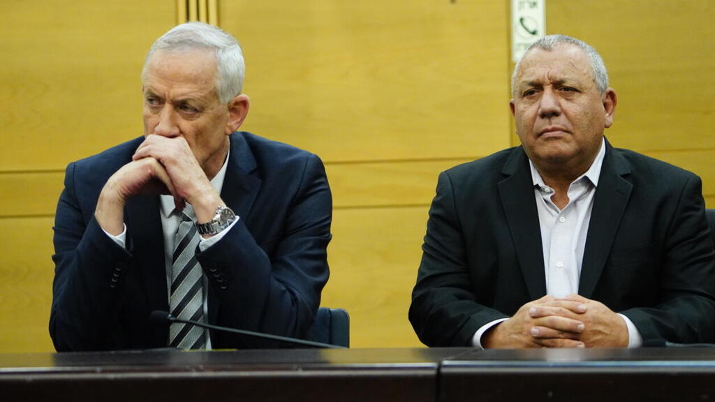 Benny Gantz and Gadi Eisenkot (Photo: Shalom Shalev) גדי איזנקוט ובני גנץ