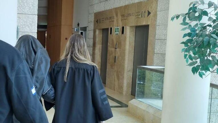 התוקף בבית המשפט (צילום: רועי עידן) תוקף הילדה בת ה-10