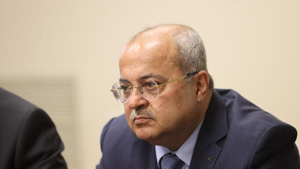 " אתם רוצים ערבים שמשרתים אצלכם". אחמד טיבי (צילום: אלכס קולומויסקי ) חד"ש תע"ל בישיבת סיעה לפני השבעת הכנסת
