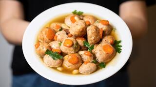 צלחת גפילטע פיש, מתוך התערוכה