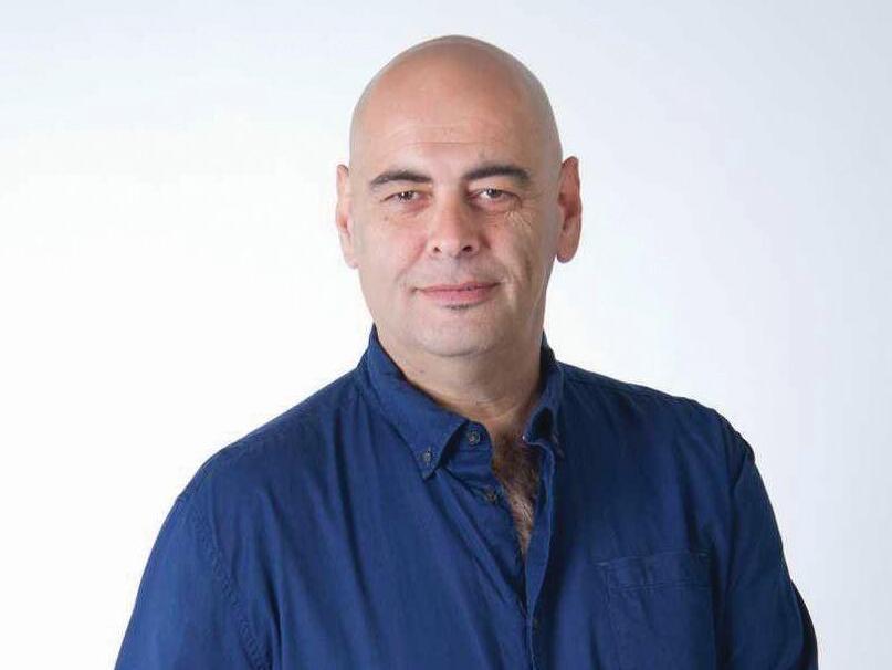 אבי מור. "אנחנו מנסים כמה שיותר לתת להם הרגשה שאנחנו איתם" (צילום: אורלי לנדאו) אבי מור, מנהל "קו הגברים" של ויצו