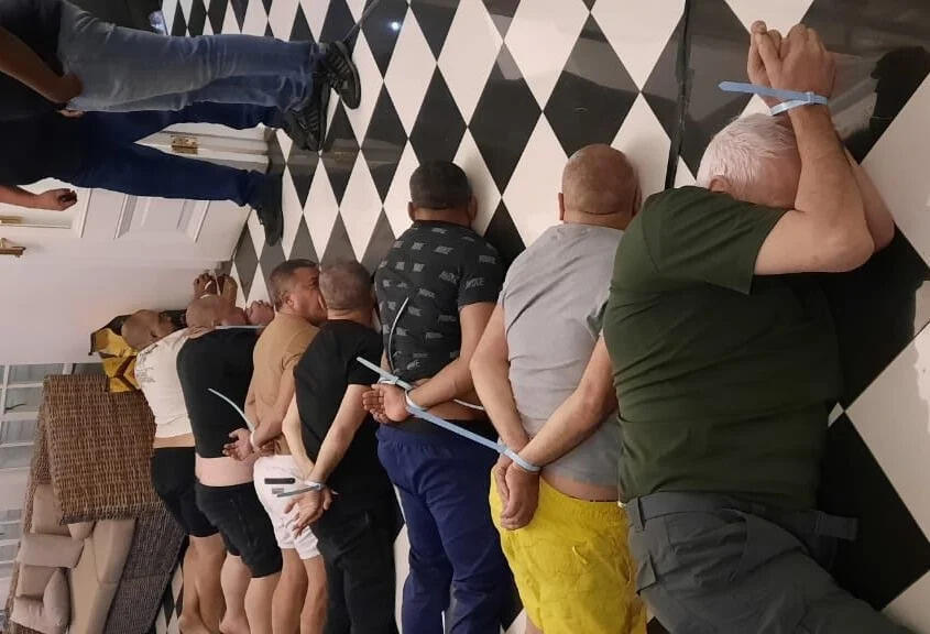 "בן סימון לא מקשיב לאף אחד". העצורים בדרום אפריקה רגעי מעצר העבריין הישראלי בדרום אפריקה