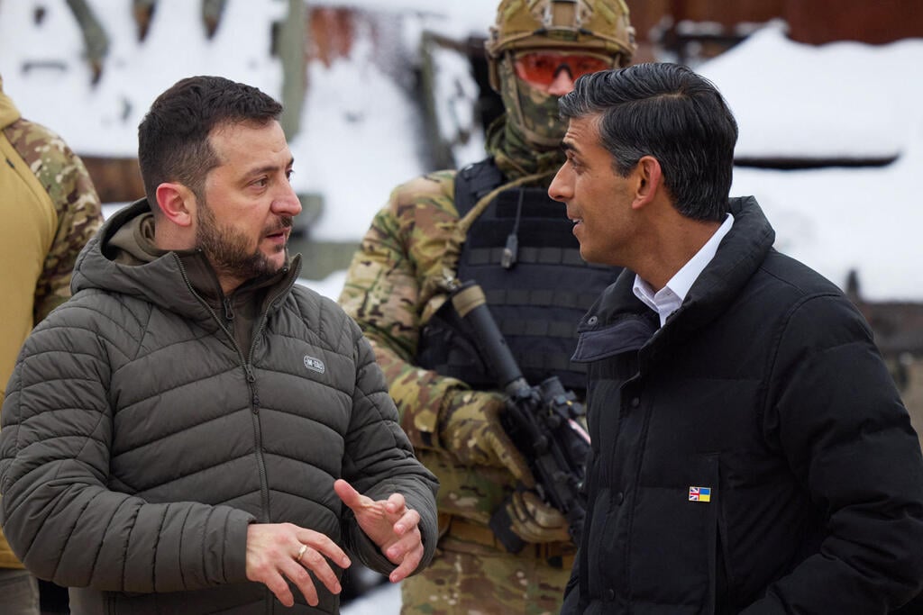 President Zelensky and British PM Rishi Sunak (Photo: AFP) וולודימיר זלנסקי ורישי סונאק בפגישתם