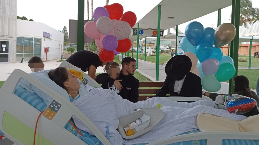 עדן ציינה את יום הולדתה ה-24 בבית החולים (באדיבות המשפחה) עדן גבאי