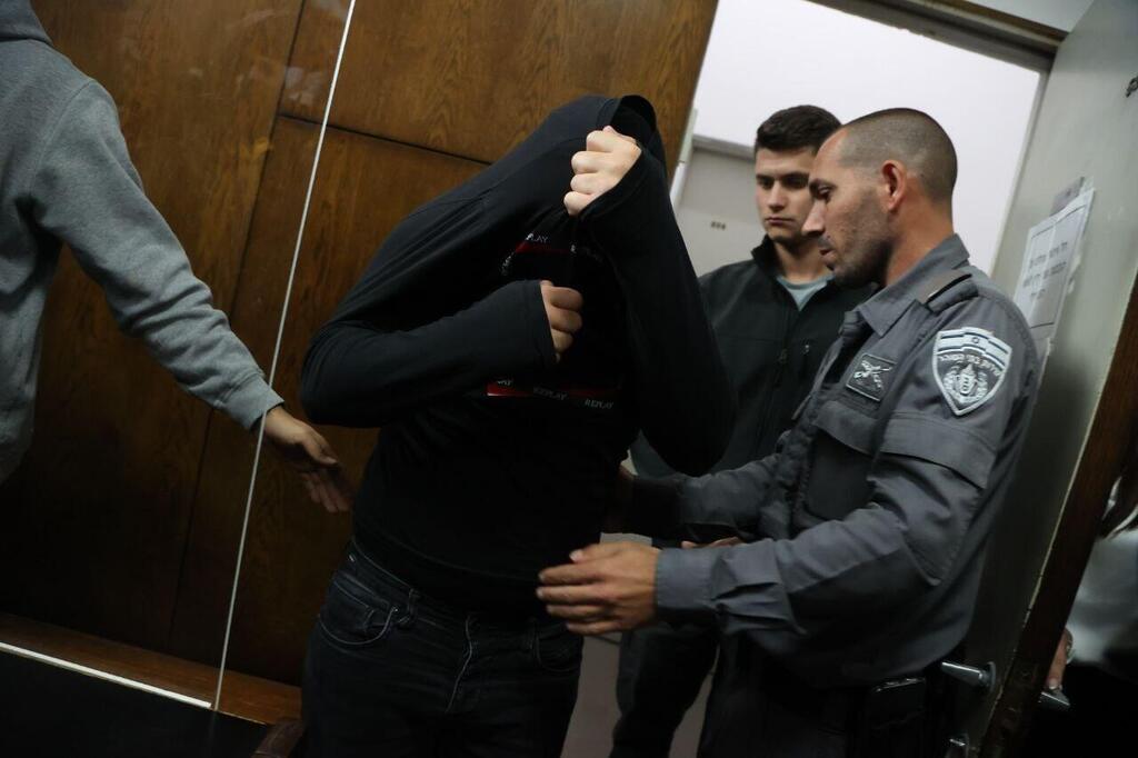 נאשם ברצח בנסיבות מחמירות. מזרחי בבית המשפט, אתמול (צילום: מוטי קמחי) עדי מזרחי