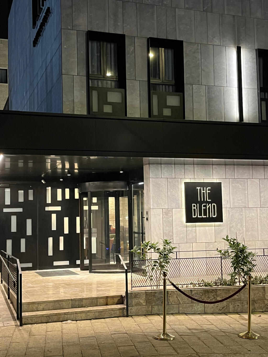 מלון דה בלנד החדש שבלב העיר