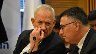 בני גנץ וגדעון סער
