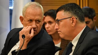 בני גנץ וגדעון סער
