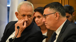 בני גנץ וגדעון סער