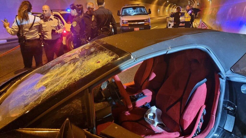 רכב היוקרה בו נסעו השניים. "הם היו יעד לחיסול" חדש לניסיון חיסול בכביש 6 ליד מחלף בן שמן