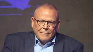ארנון בר דוד