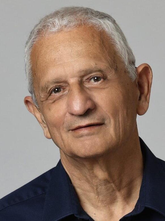 נחום ברנע