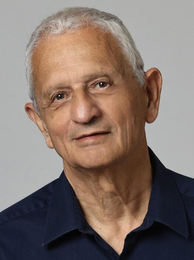 נחום ברנע