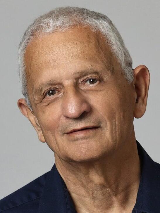 נחום ברנע