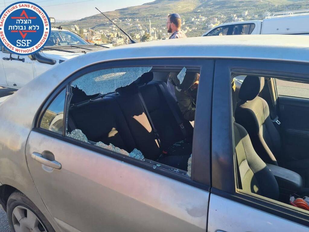 הנזק שנגרם לרכב כתוצאה מהירי (צילום: הצלה ללא גבולות יו"ש) הנזק שנגזרם כתוצאה מהירי