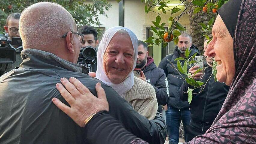 "מחבל נאלח לא ראוי שייצא חוגג". כרים יונס עם יציאתו מהכלא קבלת הפנים לכרים יונס לאחר שחרורו מהכלא
