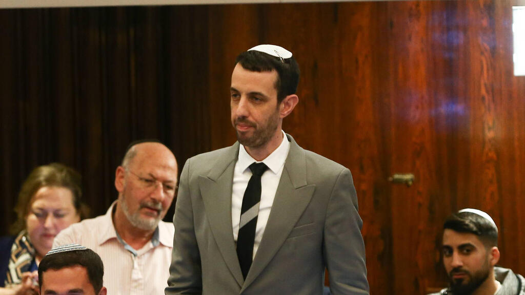 "נכון להעביר את הרפורמה ולהוכיח לכולם - השד לא נורא כל כך". קלנר (צילום: אלכס קולומויסקי ) אריאל קלנר במליאת הכנסת